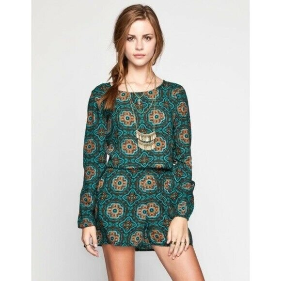 Patrons of Peace Teal Romper - Picture 2 of 11